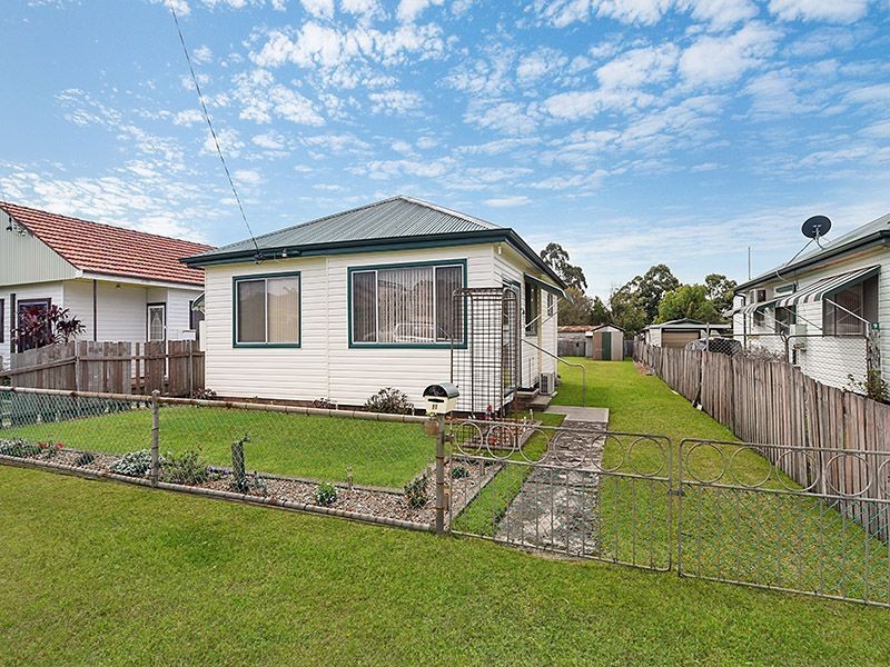 11 Montgomery Street, Argenton NSW 2284