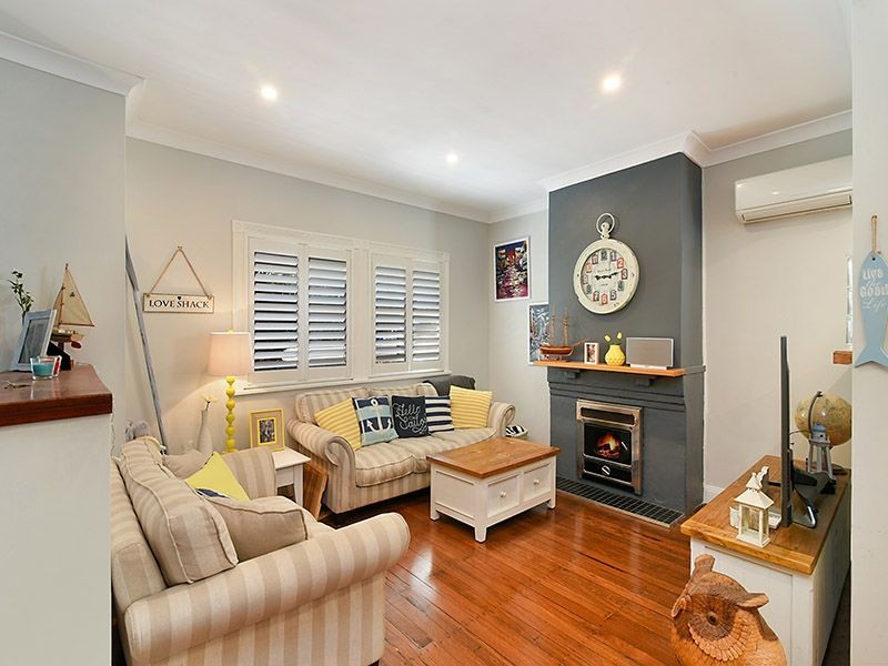 50 Evans Street, Belmont NSW 2280