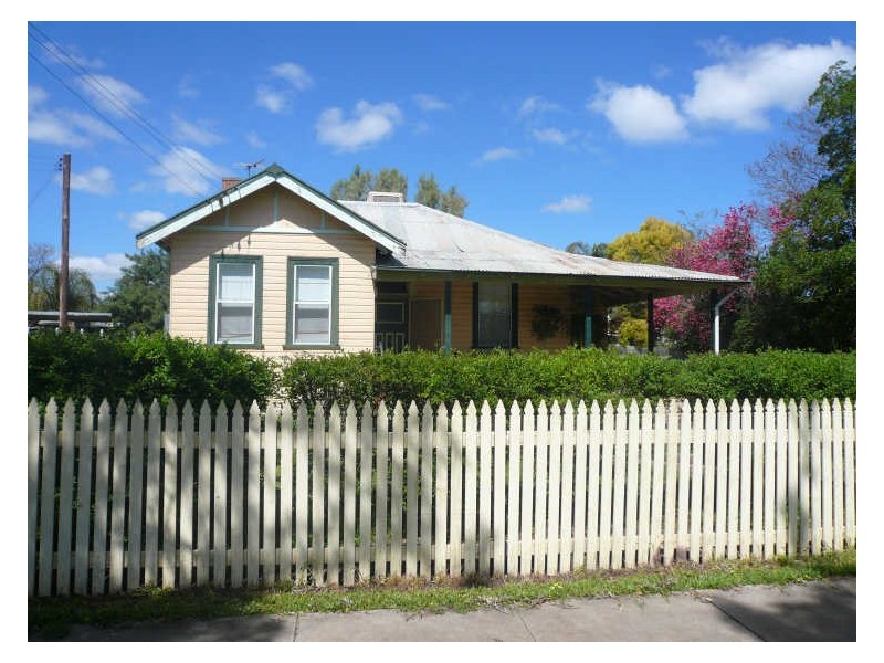 81 Hunter St, Gunnedah NSW 2380