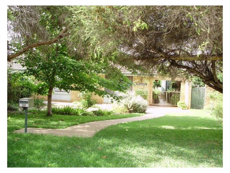 10 Gallen Ave, Gunnedah NSW 2380