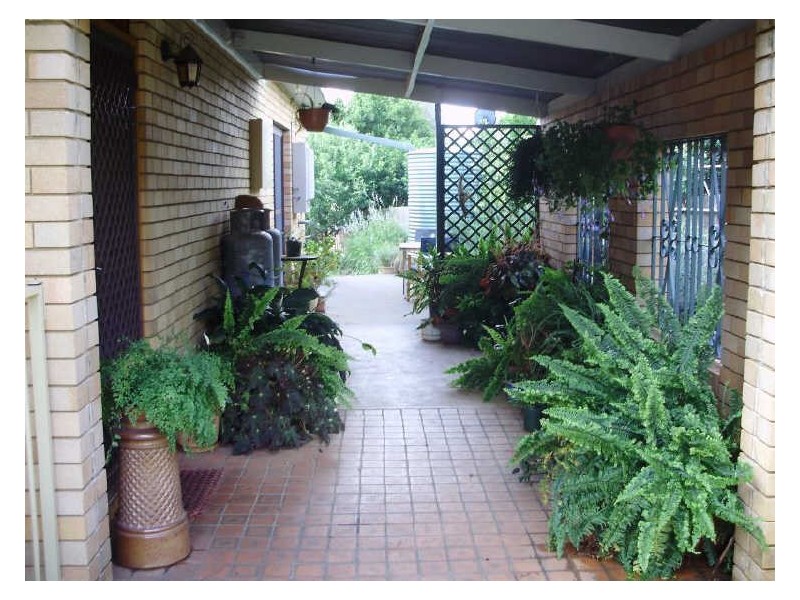 10 Gallen Ave, Gunnedah NSW 2380