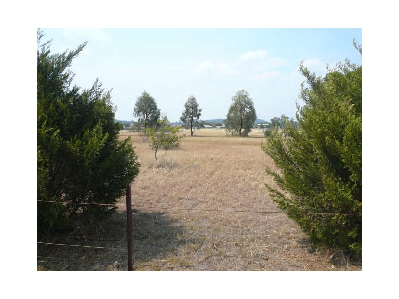 6 Carlyon Ave, Gunnedah NSW 2380