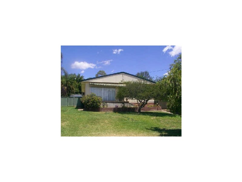 37 Fairview Street, Gunnedah NSW 2380