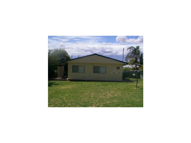 37 Fairview Street, Gunnedah NSW 2380