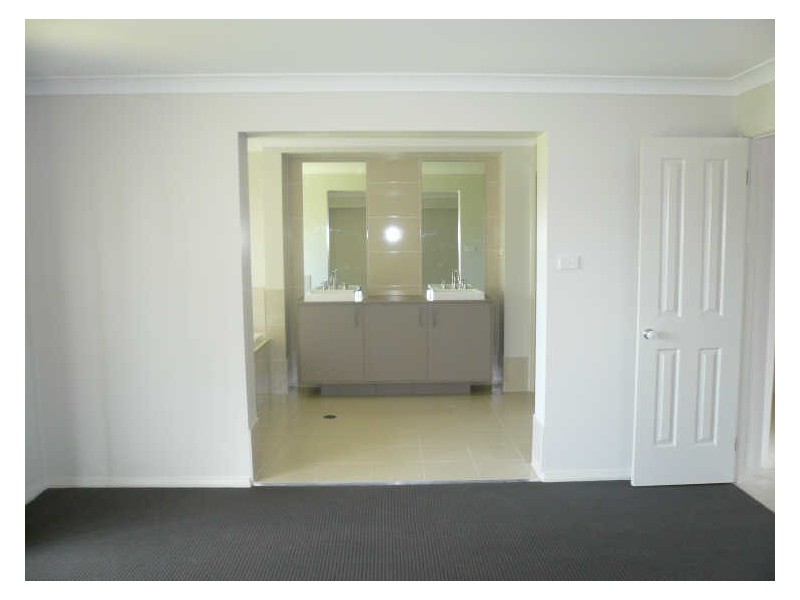8 Tallowood Drive, Gunnedah NSW 2380
