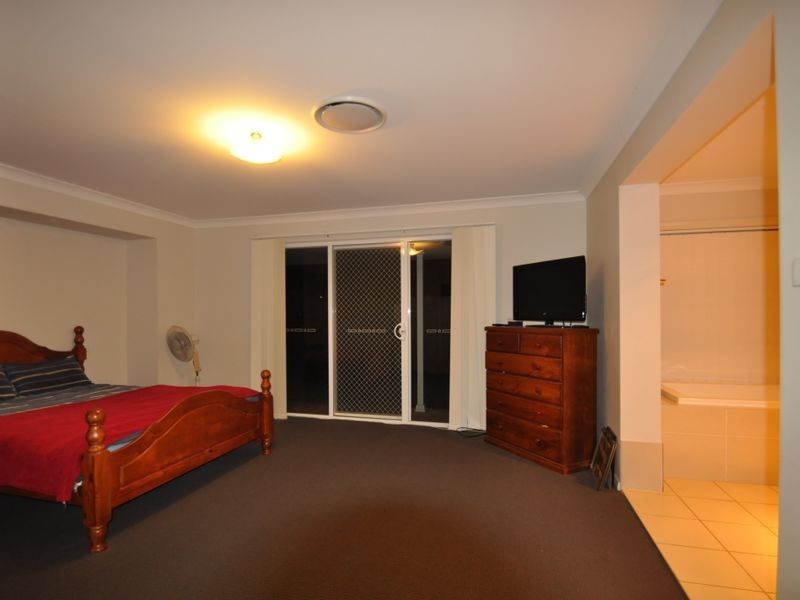 8 Tallowood Drive, Gunnedah NSW 2380