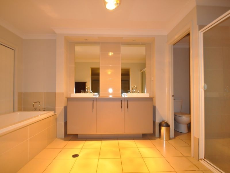 8 Tallowood Drive, Gunnedah NSW 2380