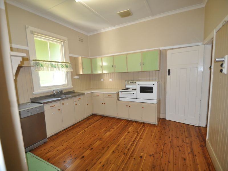 9 Eighth Division Memorial Ave, Gunnedah NSW 2380