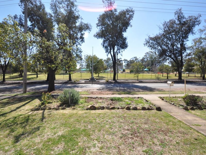 9 Eighth Division Memorial Ave, Gunnedah NSW 2380