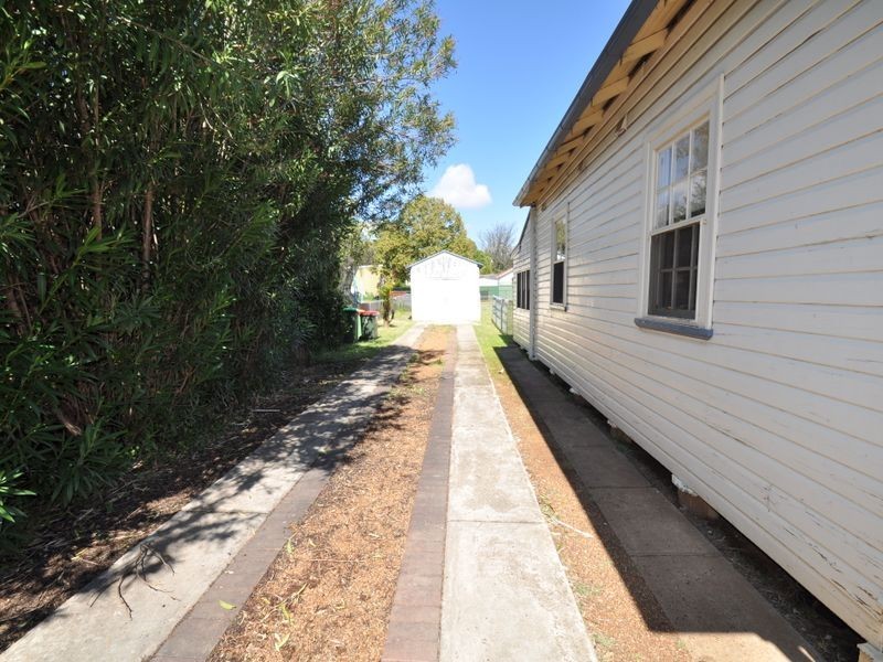 9 Eighth Division Memorial Ave, Gunnedah NSW 2380