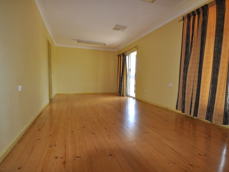 4 Douglas Street, Gunnedah NSW 2380