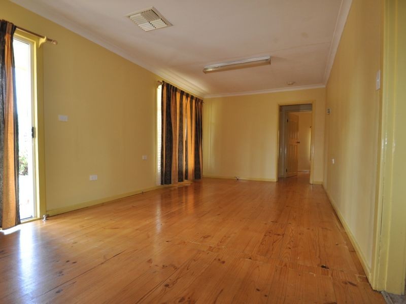 4 Douglas Street, Gunnedah NSW 2380