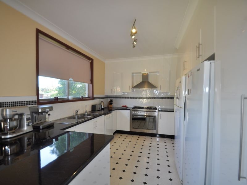 5 Palmer Crescent, Gunnedah NSW 2380