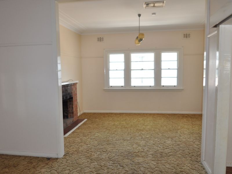 25 Eighth Division Memorial Avenue, Gunnedah NSW 2380