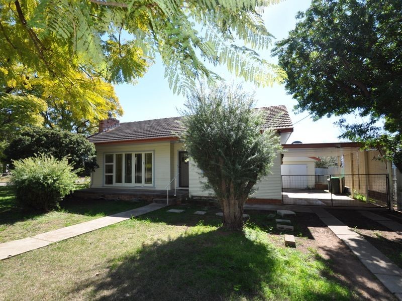 12 Wilga Street, Gunnedah NSW 2380