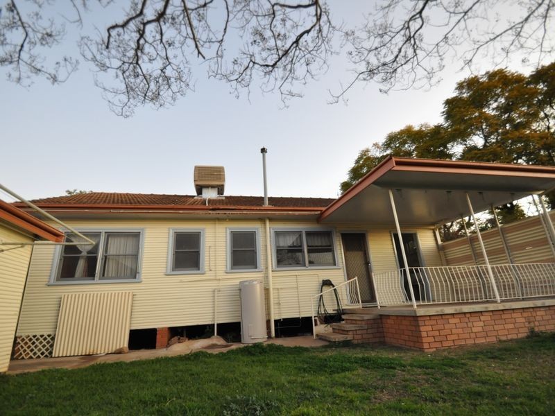 12 Wilga Street, Gunnedah NSW 2380