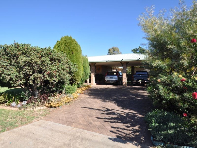 35 McAndrew Street, Gunnedah NSW 2380