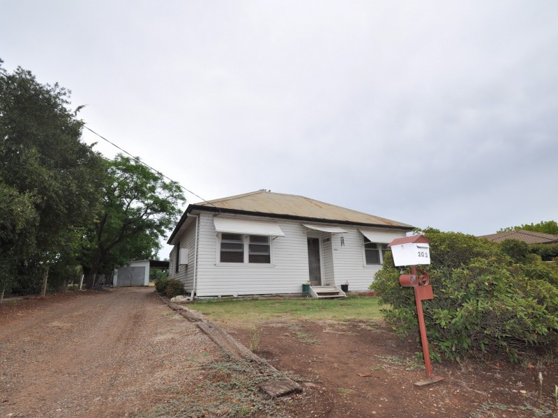 203 Bloomfield St, Gunnedah NSW 2380