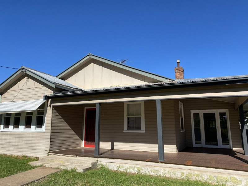 11 Eighth Division Memorial Ave, Gunnedah NSW 2380
