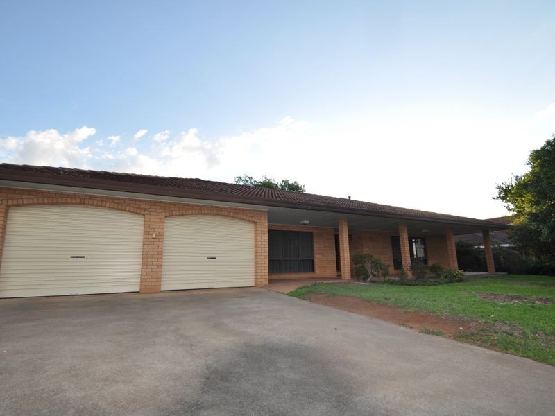 21 Palmer Crescent, Gunnedah NSW 2380