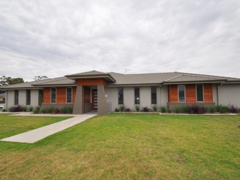 6 TALLOWWOOD DRIVE, Gunnedah NSW 2380