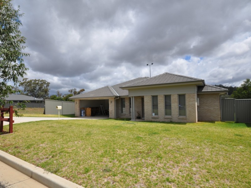 12 Bottlebrush Avenue, Gunnedah NSW 2380