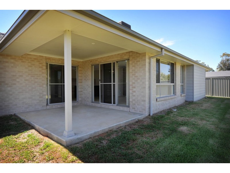 12 Bottlebrush Avenue, Gunnedah NSW 2380