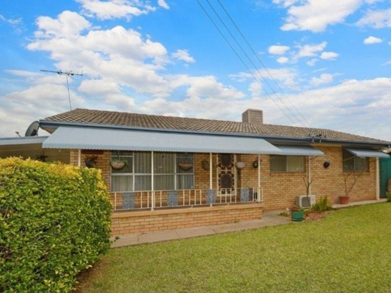 24 Pike Street, Gunnedah NSW 2380
