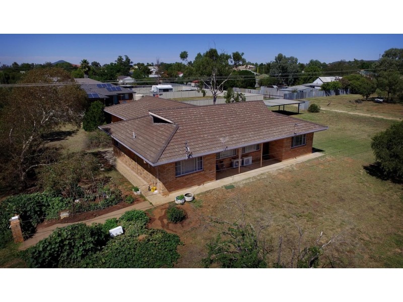 Unit 1,2,3/84 Lynn Street, Boggabri NSW 2382