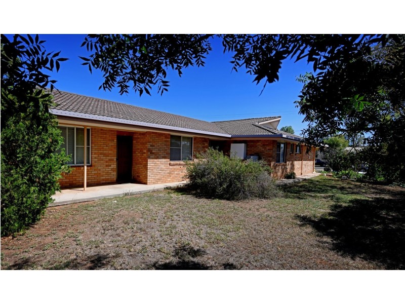 Unit 1,2,3/84 Lynn Street, Boggabri NSW 2382