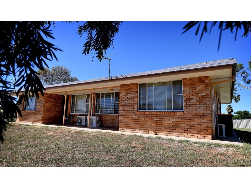 Unit 1,2,3/84 Lynn Street, Boggabri NSW 2382