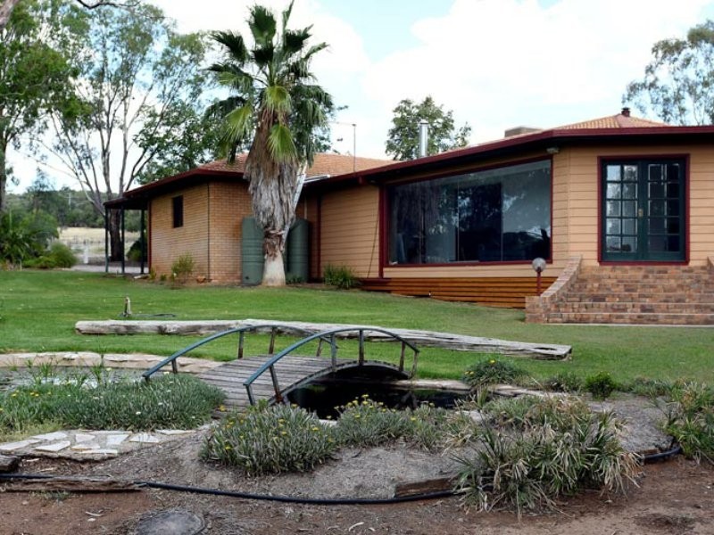 24 Hunts Road, Gunnedah NSW 2380