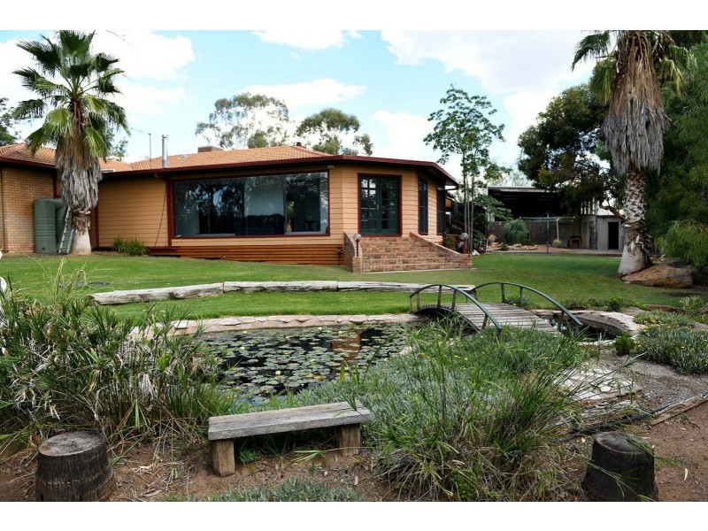 24 Hunts Road, Gunnedah NSW 2380