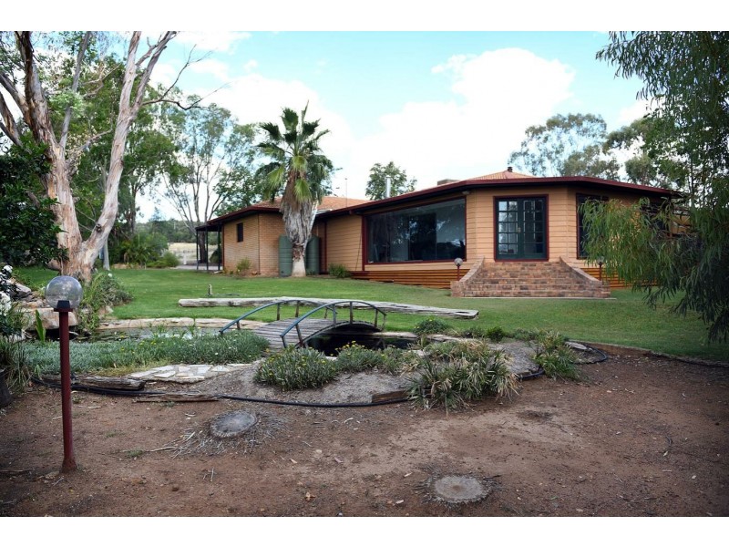 24 Hunts Road, Gunnedah NSW 2380