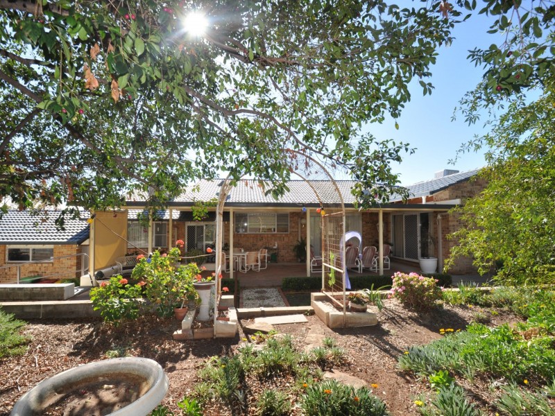 12 Anderson Place, Gunnedah NSW 2380