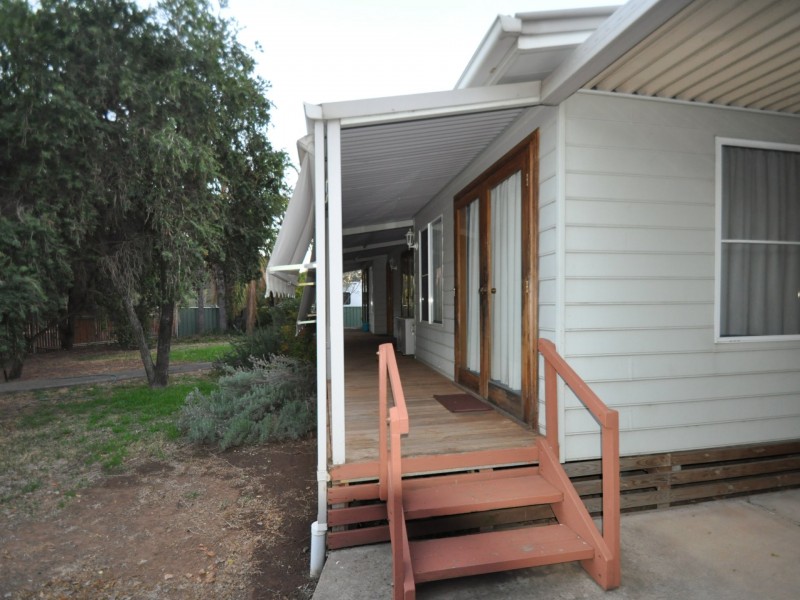 8 Wandobah Road, Gunnedah NSW 2380