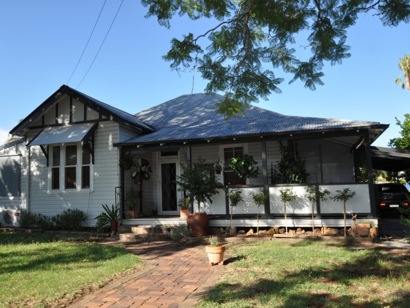 145 Bloomfield Street, Gunnedah NSW 2380