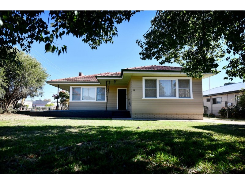 69 View St, Gunnedah NSW 2380