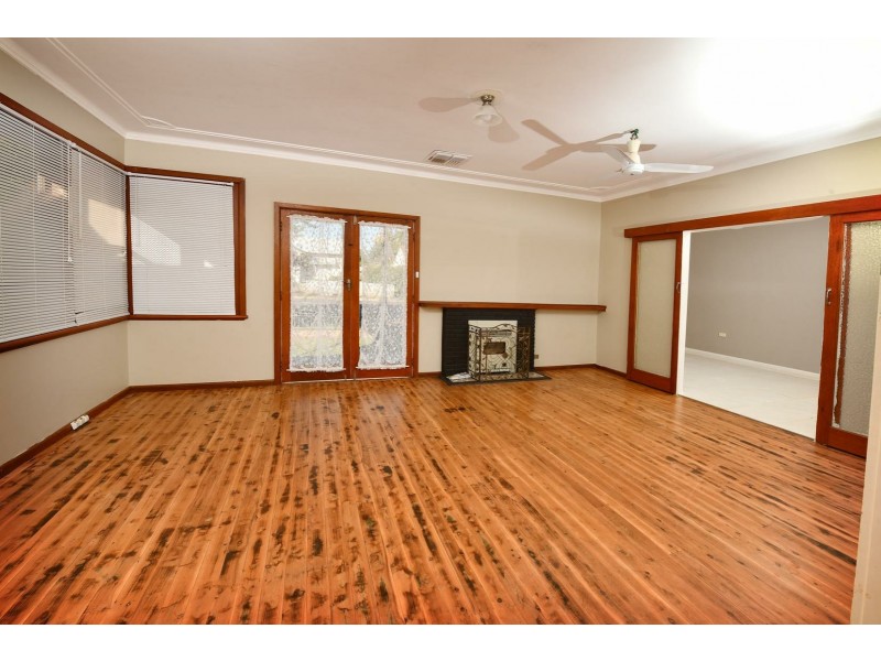 69 View St, Gunnedah NSW 2380