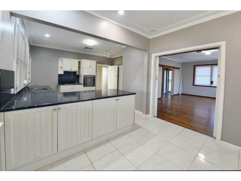 69 View St, Gunnedah NSW 2380