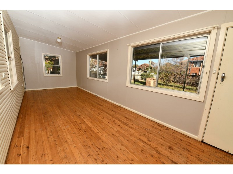 69 View St, Gunnedah NSW 2380