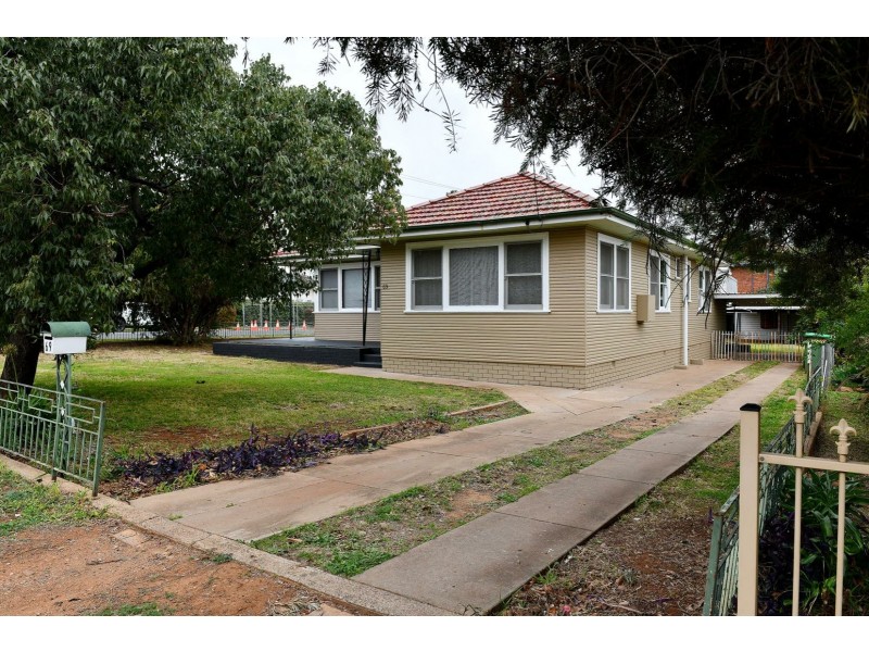 69 View St, Gunnedah NSW 2380