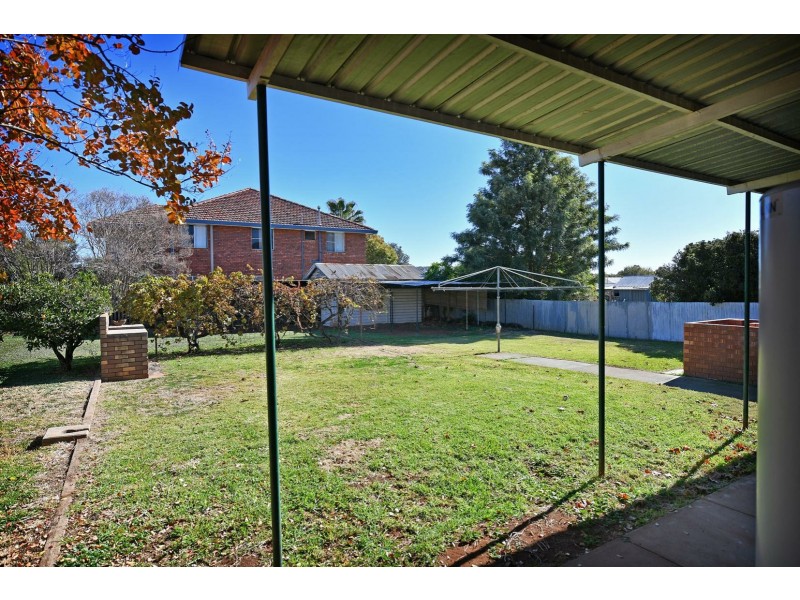 69 View St, Gunnedah NSW 2380