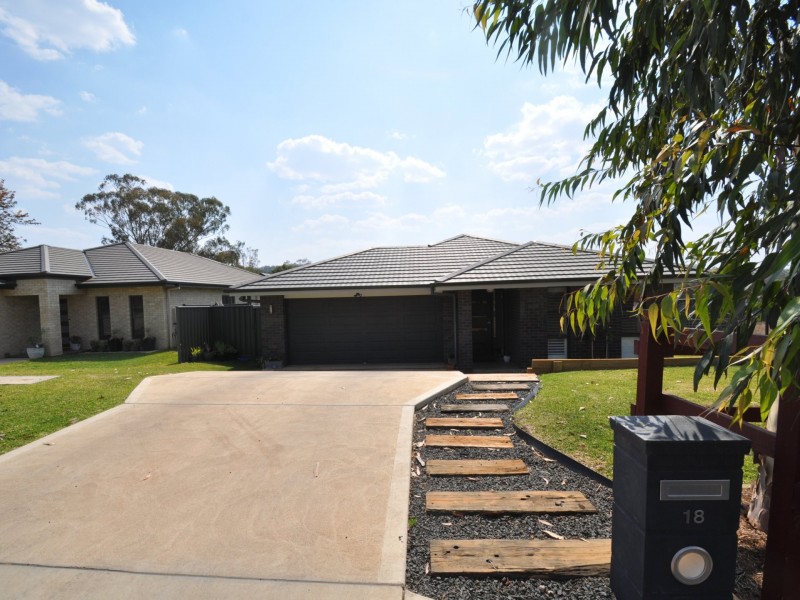 18 Bottlebrush Ave, Gunnedah NSW 2380