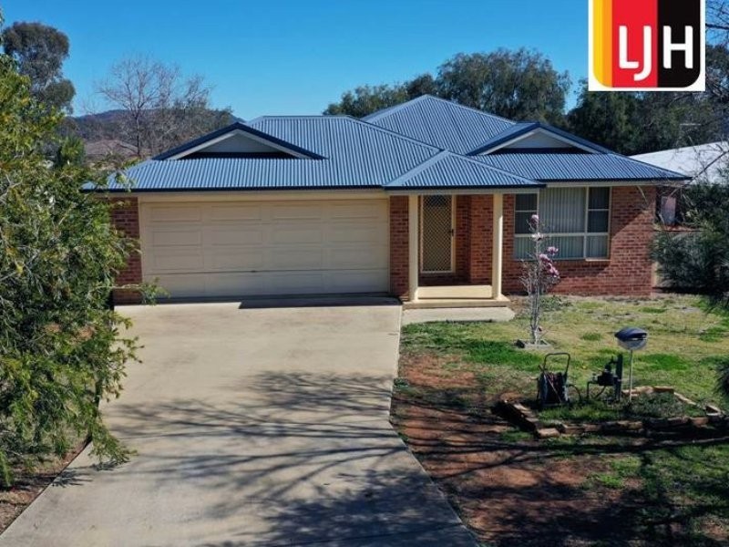 19 Hinton Drive, Gunnedah NSW 2380