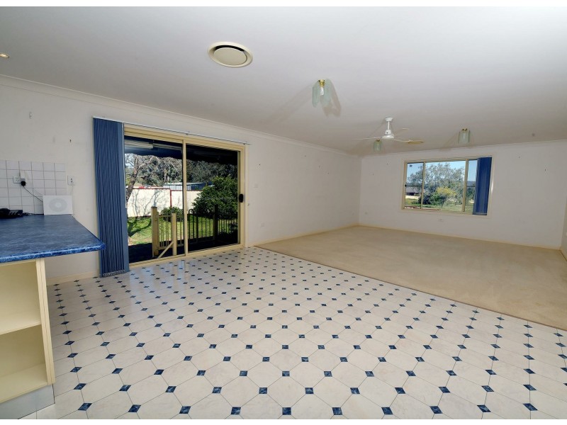 19 Hinton Drive, Gunnedah NSW 2380