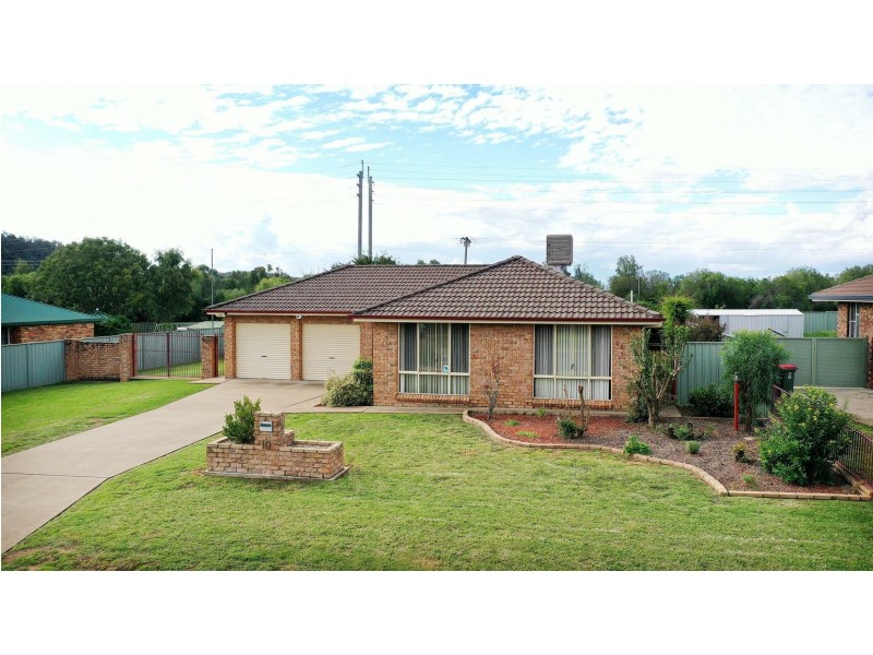 10 Wattle Street, Gunnedah NSW 2380