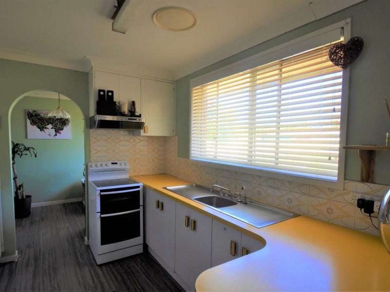 68 Pine St, Curlewis NSW 2381