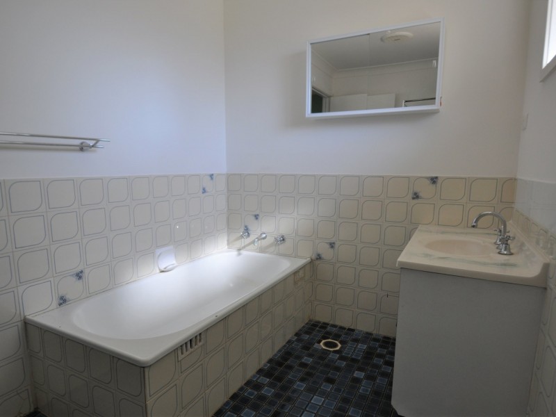 68 Pine St, Curlewis NSW 2381