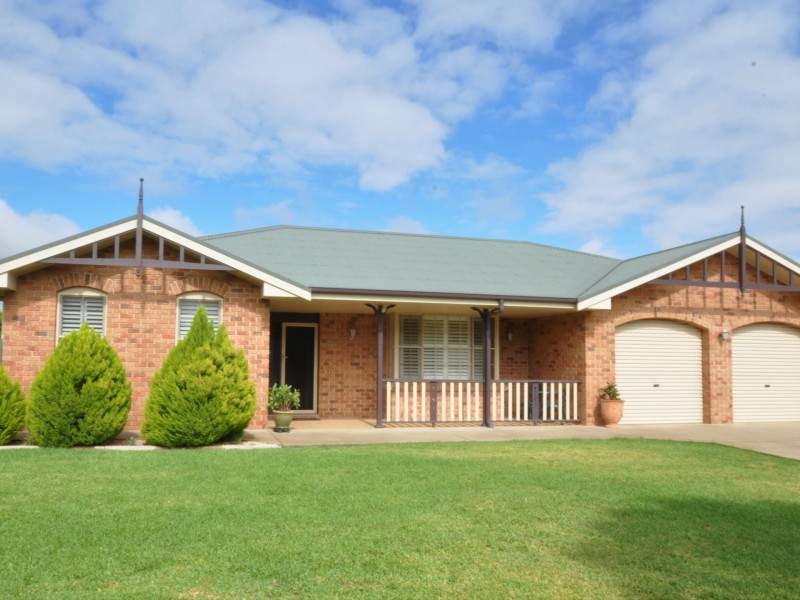 27 Jensen Street, Gunnedah NSW 2380